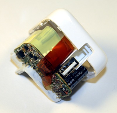 Изоляция на зарядном устройстве для Планшета