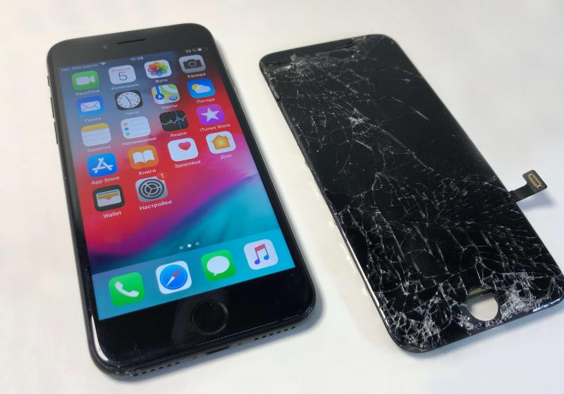 Результат замены поврежденного дисплея у iPhone 6/6 Plus